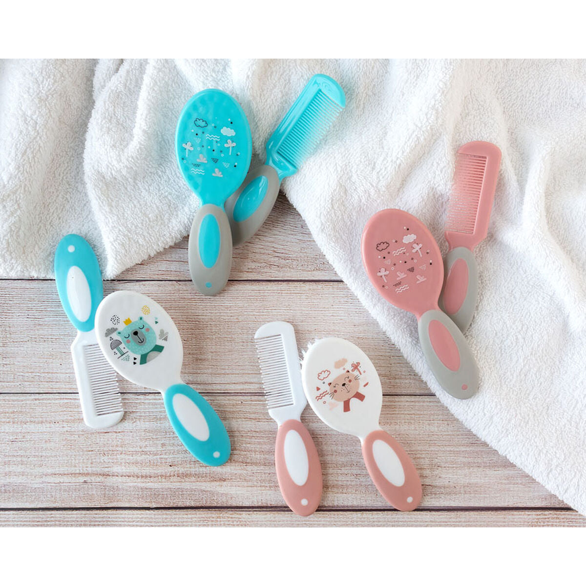 Set of combs/brushes-4