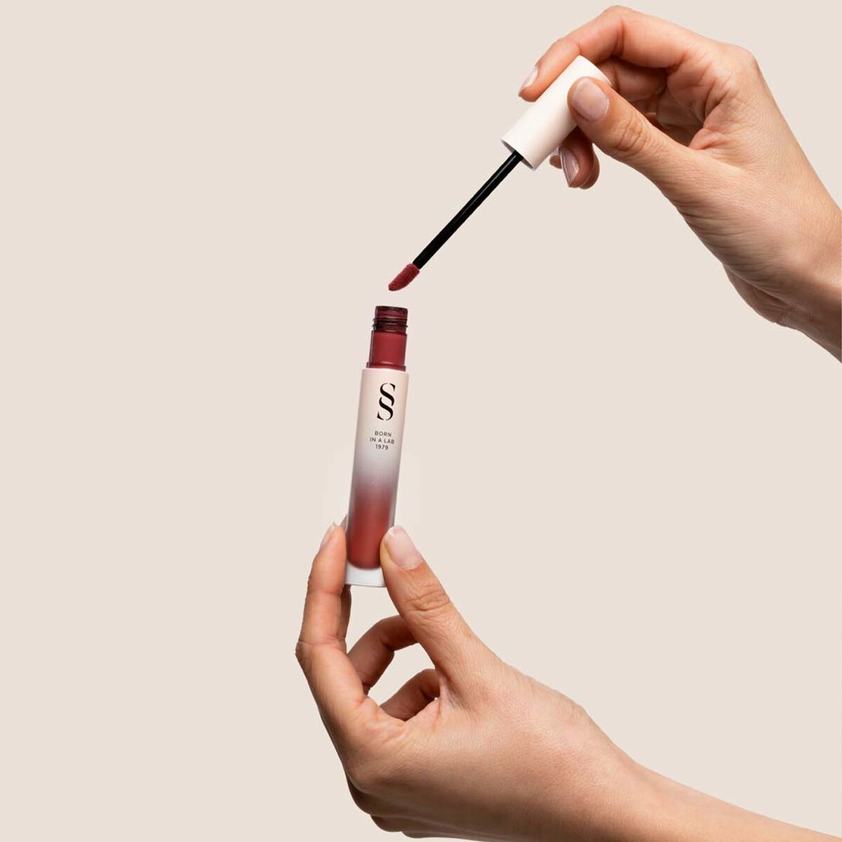 Lipstick Sensilis ETERNALIST A.G.E 4,5 ml-1