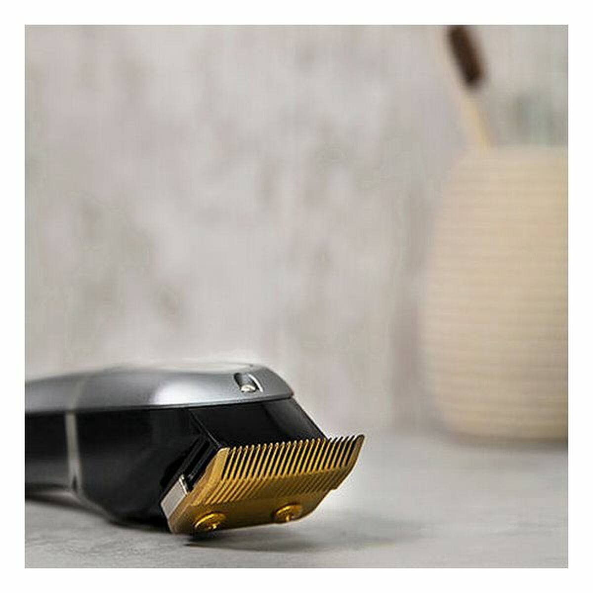 Hair Clippers Cecotec 2000 mAh-4