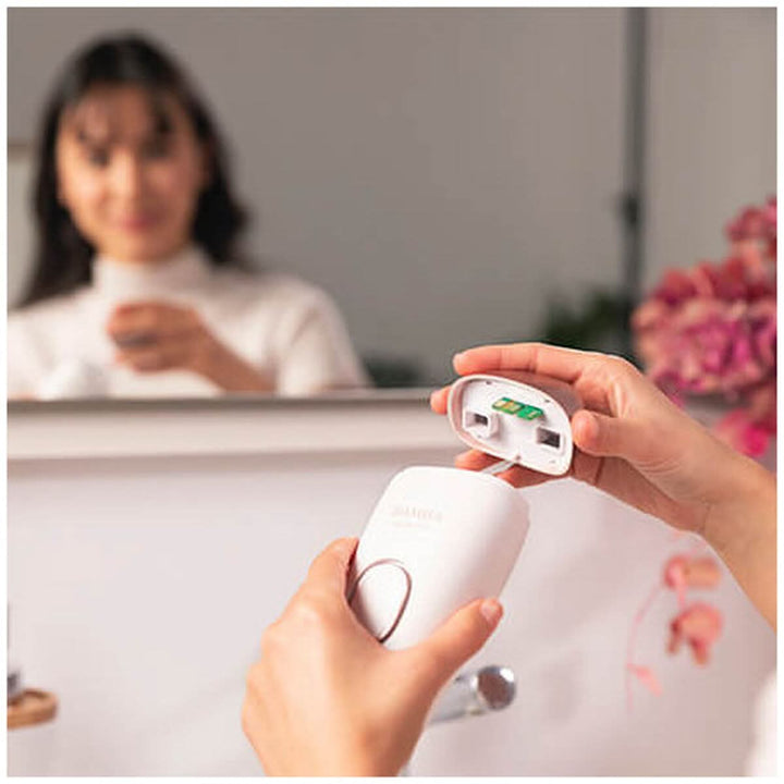 Hair remover Cecotec BAMBA SKINCARE IPL-25