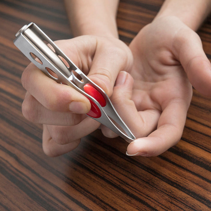 Hair Removal Tweezers with LED Lezers InnovaGoods-3
